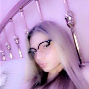 Meet your Posher, Hailey